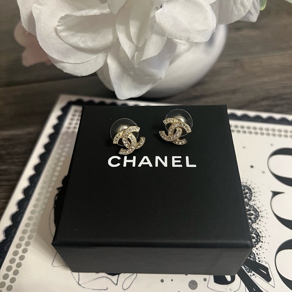 CHANEL Classic Mini CC Gold Stud Earrings - Picture 9 of 11